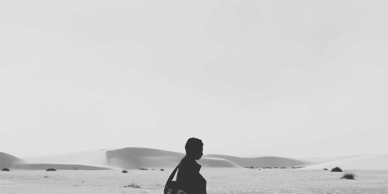 便携电梯在野外地质勘探中的快速部署与自平衡底盘技术解析