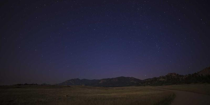 工业升降机与物料搬运设备：便携电梯的维护保养周期与常见故障排查指南