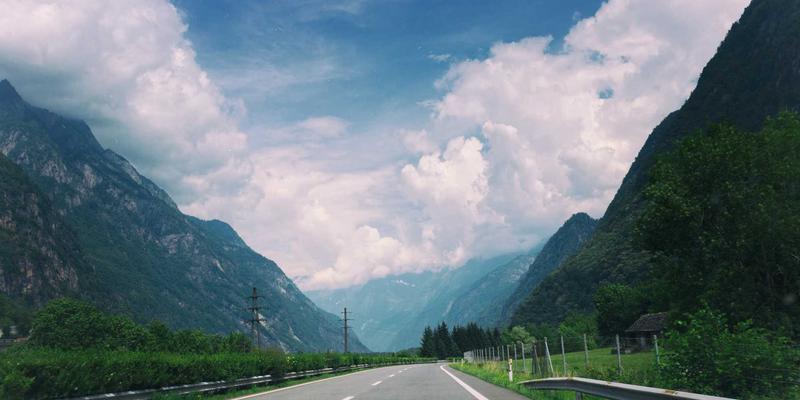 庭院作业与露台搬运难题？便携电梯成物料搬运新利器