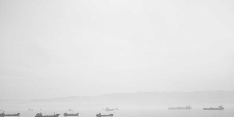 物料搬运必备指南：深度解读家用便携式升降设备的安全认证与合规性